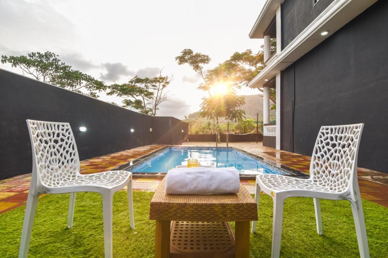 Empyrean Stay Ll 3Bhk Ll Black Horse Villa Ll Ac Ll Private Pool Ll Wifi II Lux Ll Lonavala Exterior foto